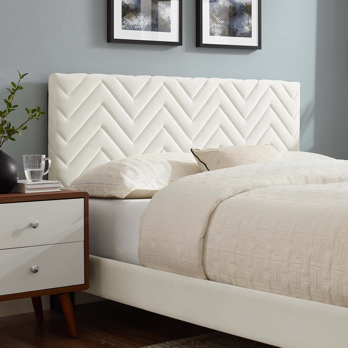 Leah Tapered Wood Leg Chevron Tufted Performance Velvet Platform Bed by Modway