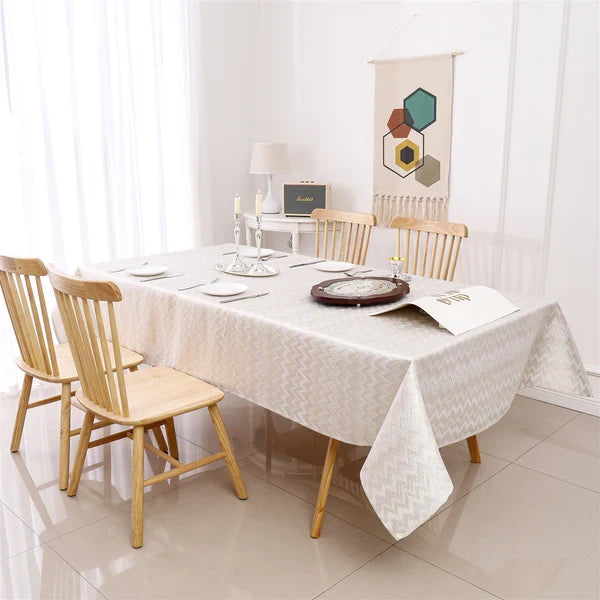 Majestic Tablecloths, Zigzag Gold