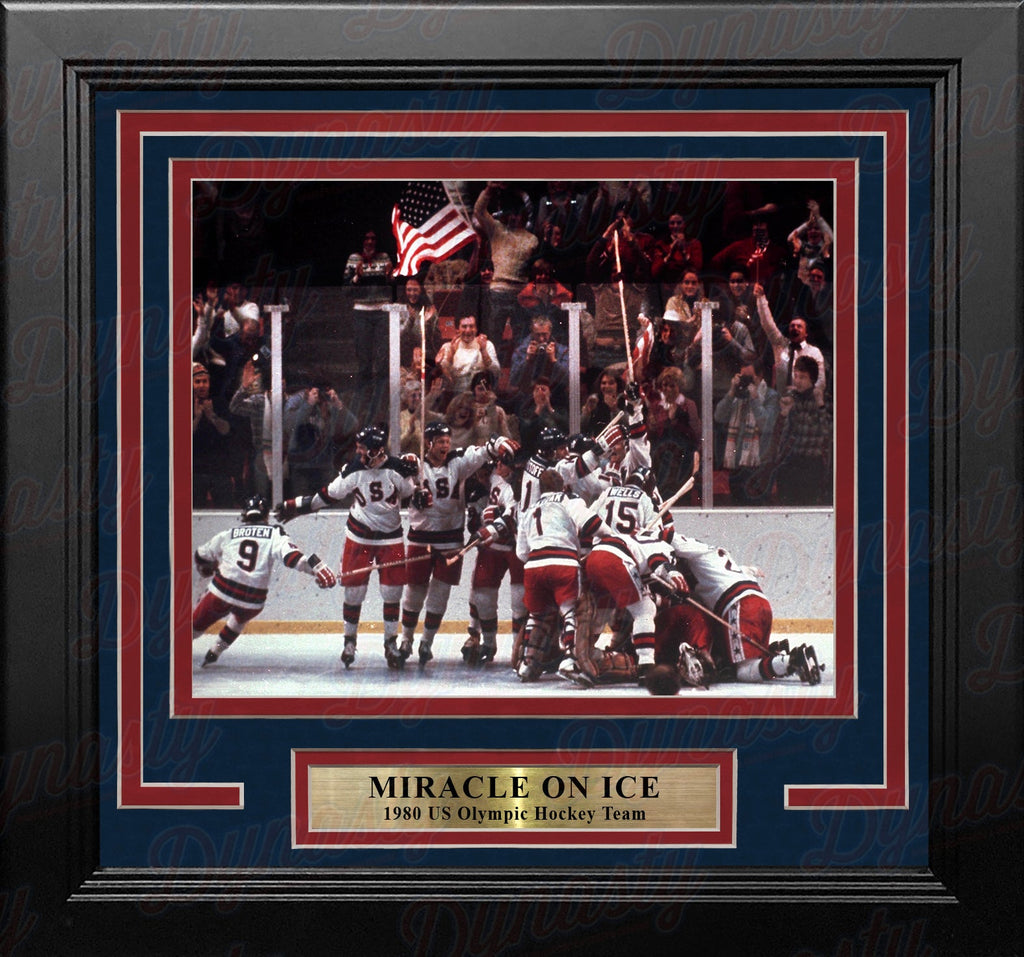 1980 USA Miracle on Ice Olympic Hockey Framed & Matted Photo