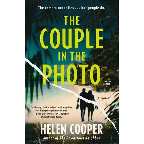 The Couple in the Photo - Paperback