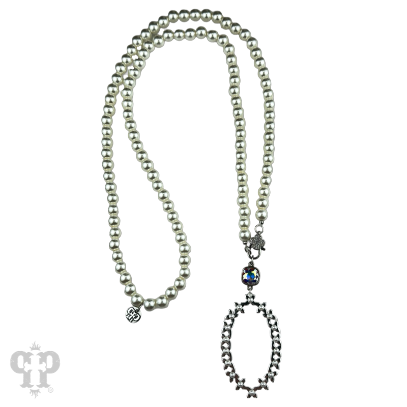 Long pearl bead necklace with shiny metal pendant with crystals from Swarovski®