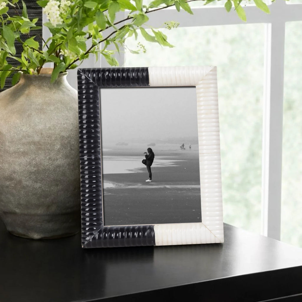 Black White Resin Hand Carved Ridge Picture Frame 4x6 5x7