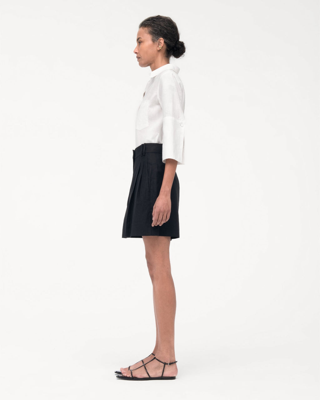 Linen Pleated Short | Black