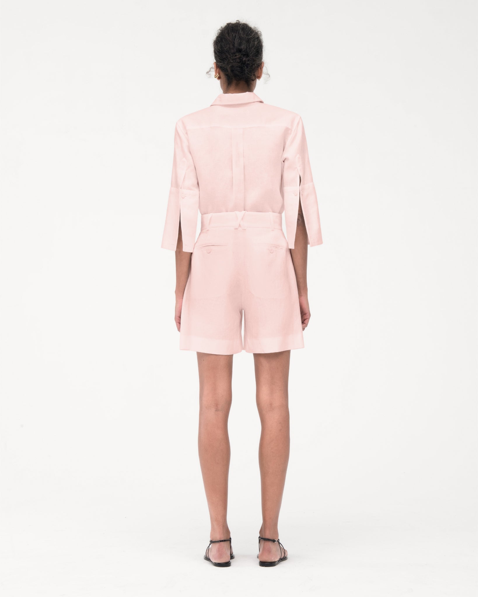 Linen Pleated Short | Quartz