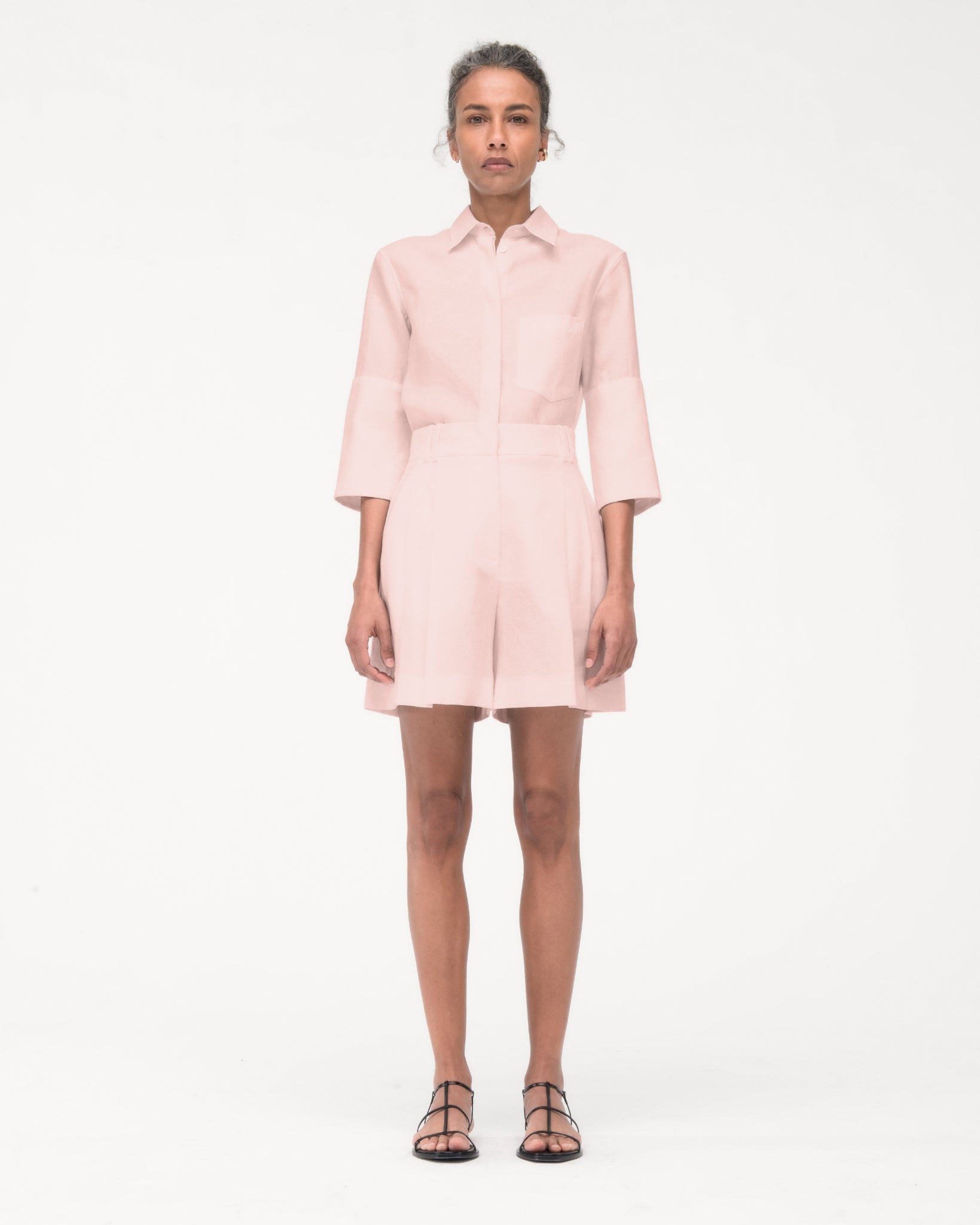 Linen Pleated Short | Quartz