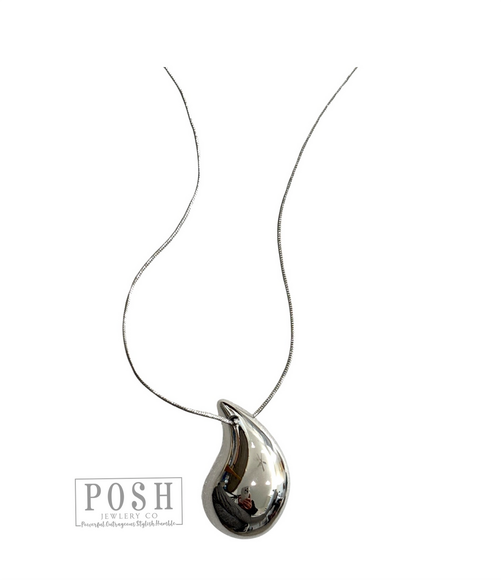 Raindrop pendant, fine chain necklace