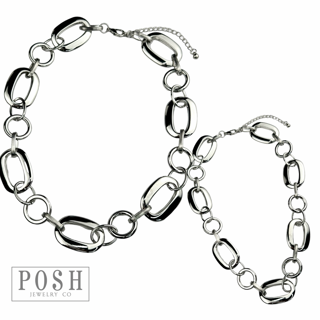 Shiny chain necklace
