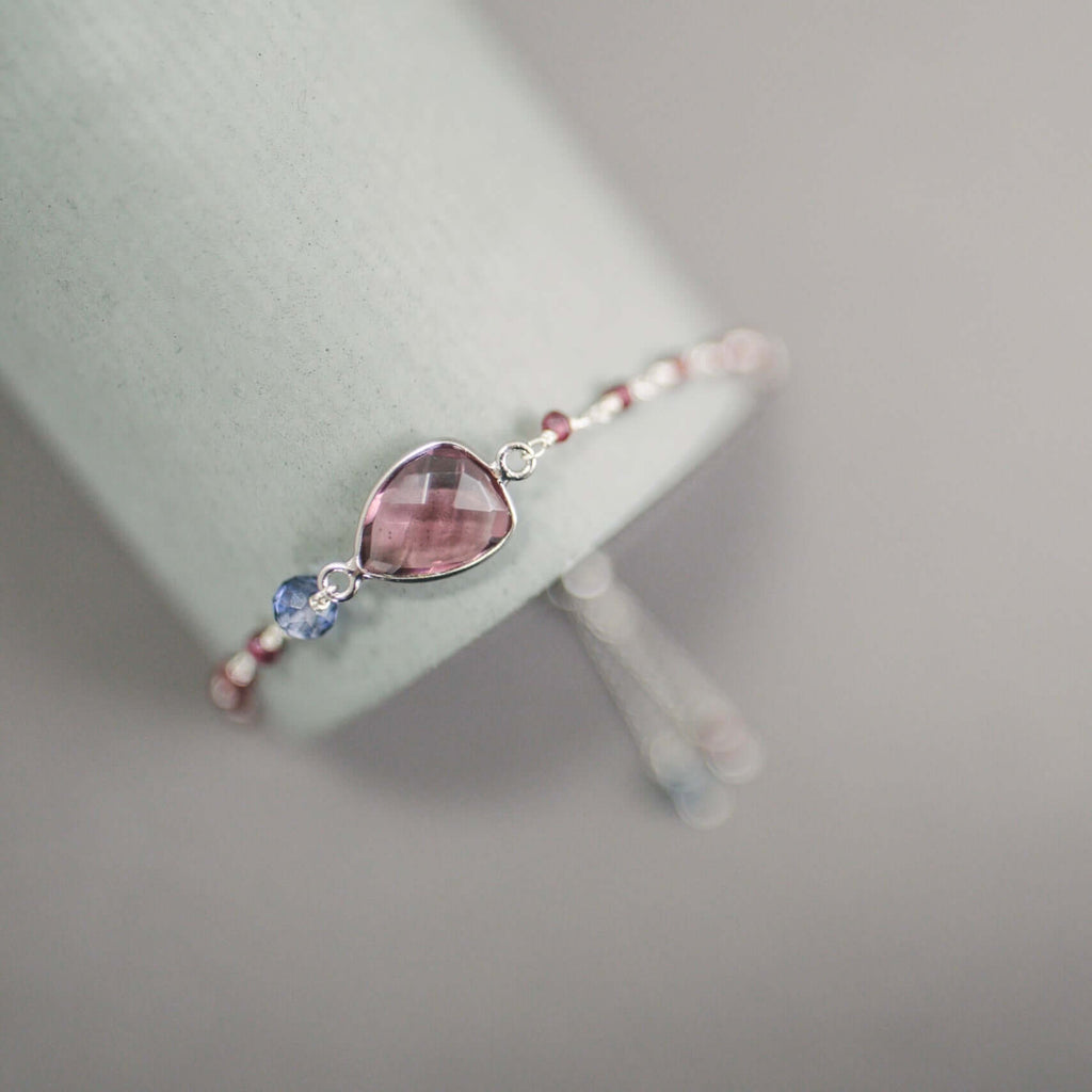 Rhodolite Garnet Gold Isla Bracelet
