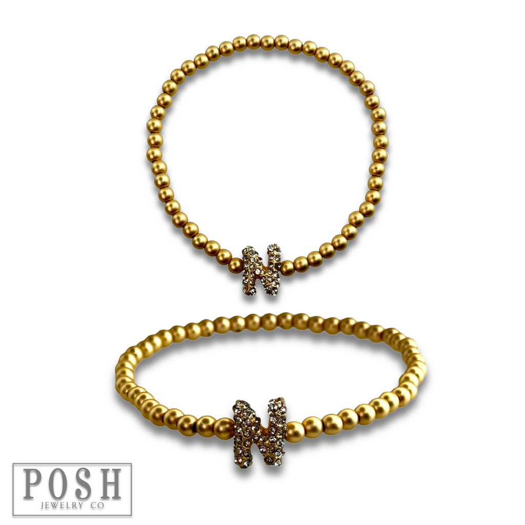 Bead bracelet with rhinestone inital