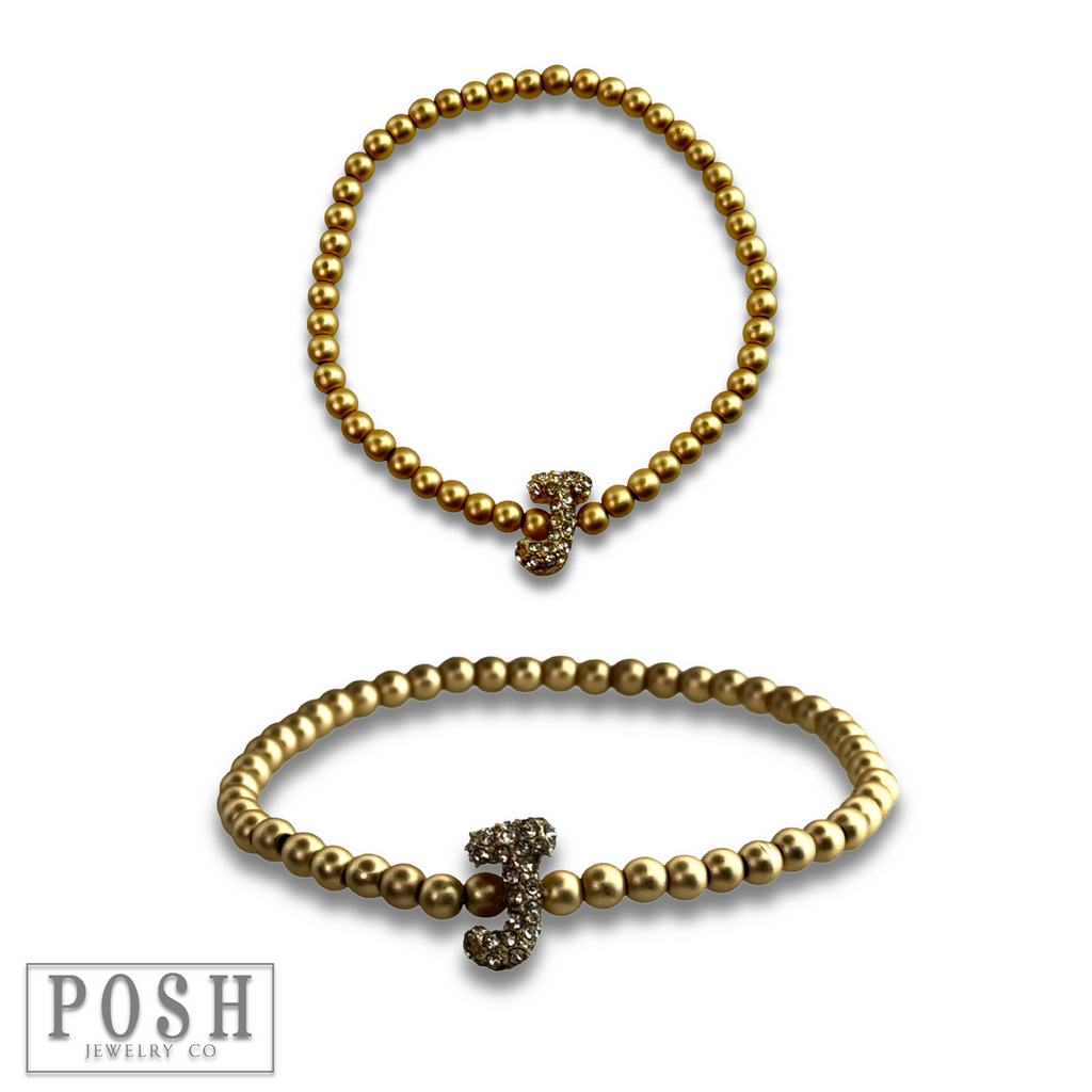 Bead bracelet with rhinestone inital