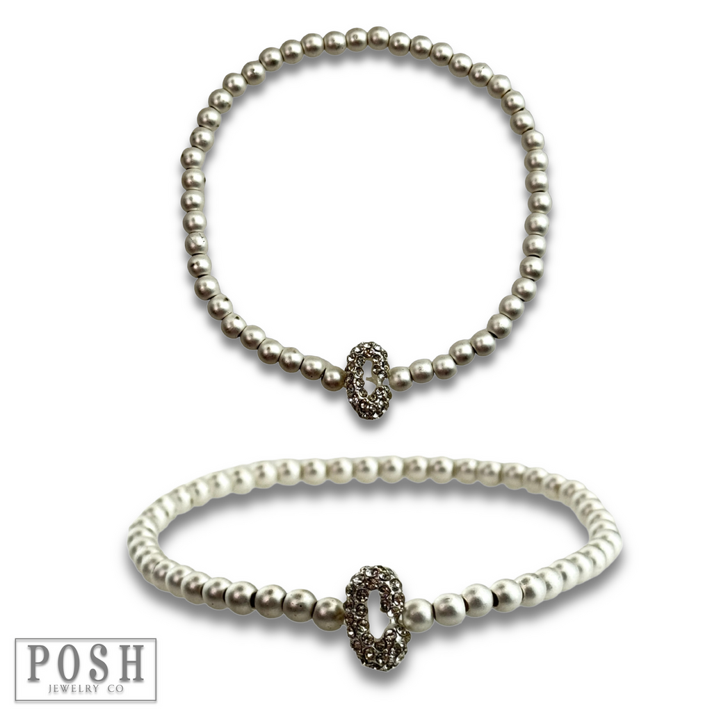 Bead bracelet with rhinestone inital