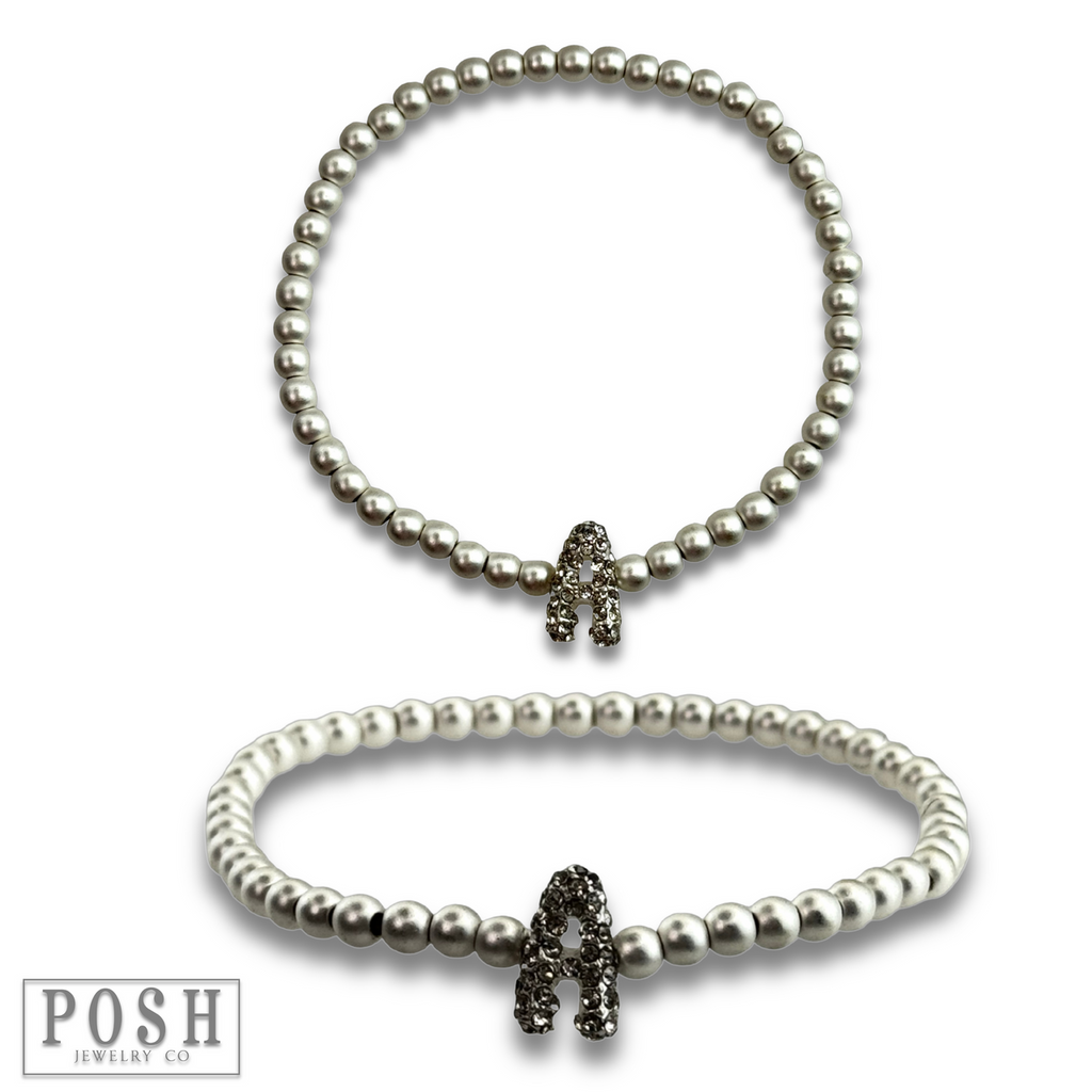 Bead bracelet with rhinestone inital