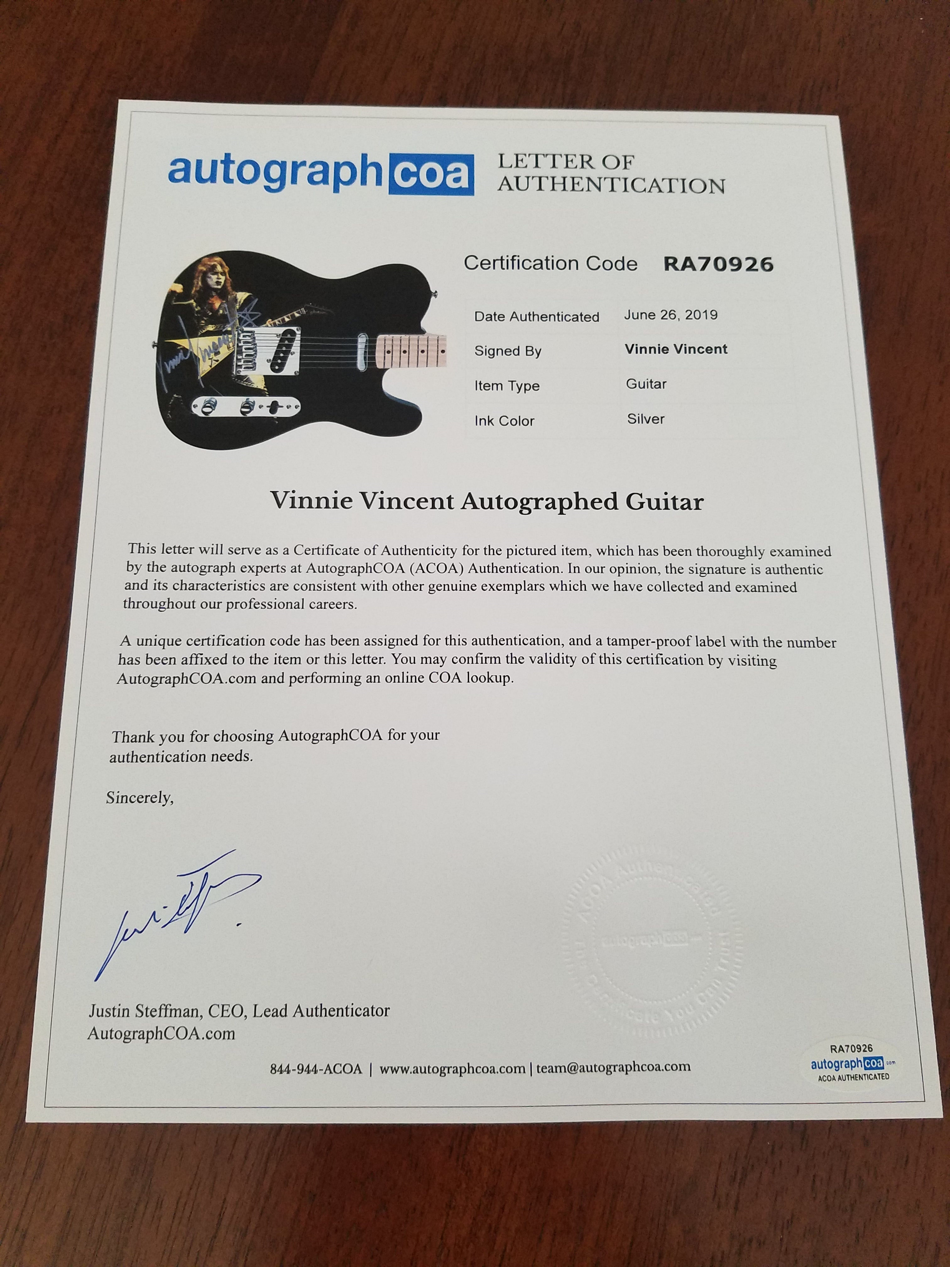 Kiss Vinnie Vincent Signed Custom Live Concert Graphics Photo Guitar ACOA LOA