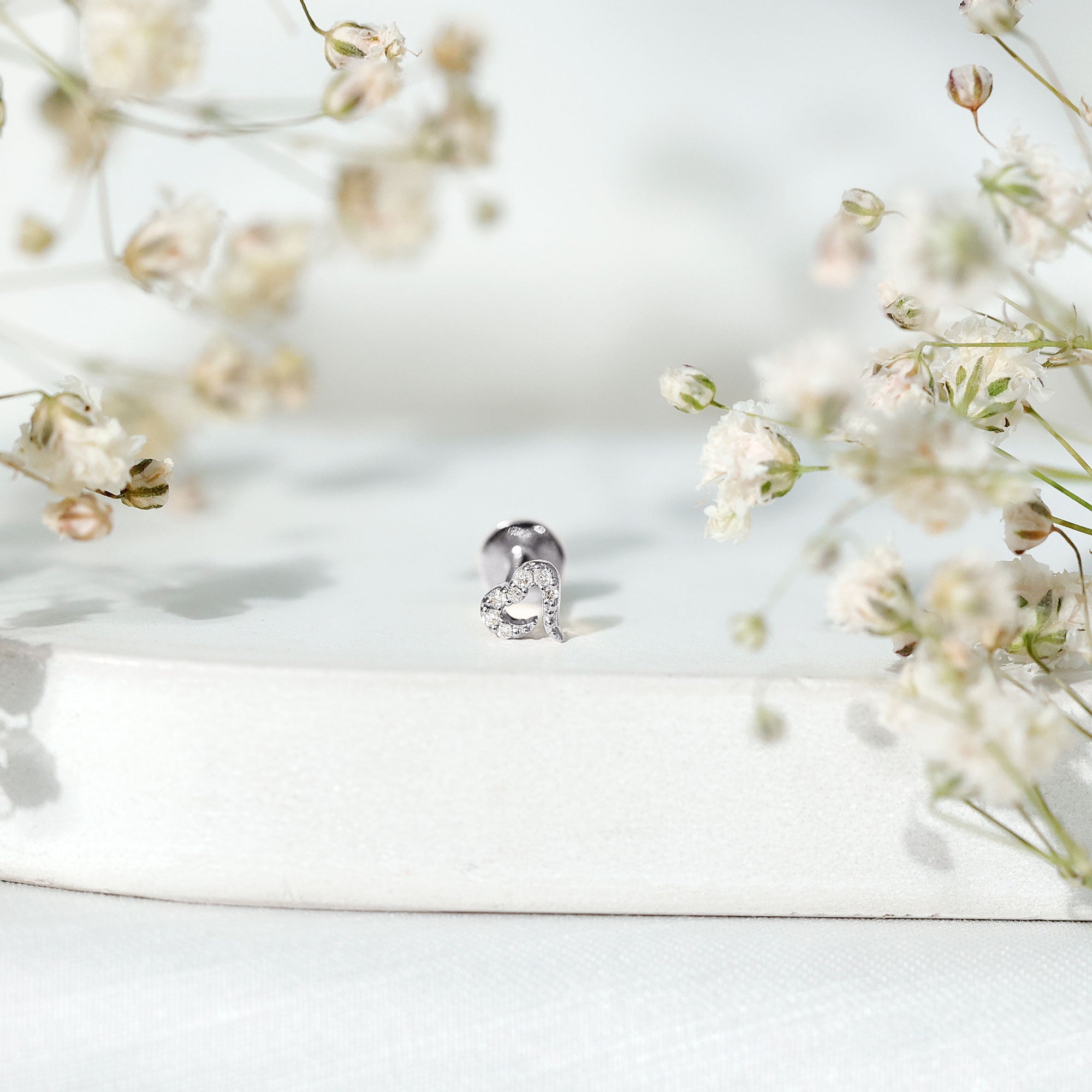 Round Shape Natural Diamond Heart Nose Pin