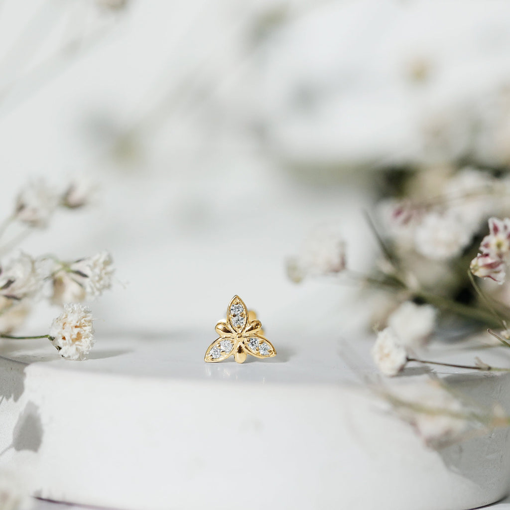 Simple Diamond Flower Nose Stud for Women
