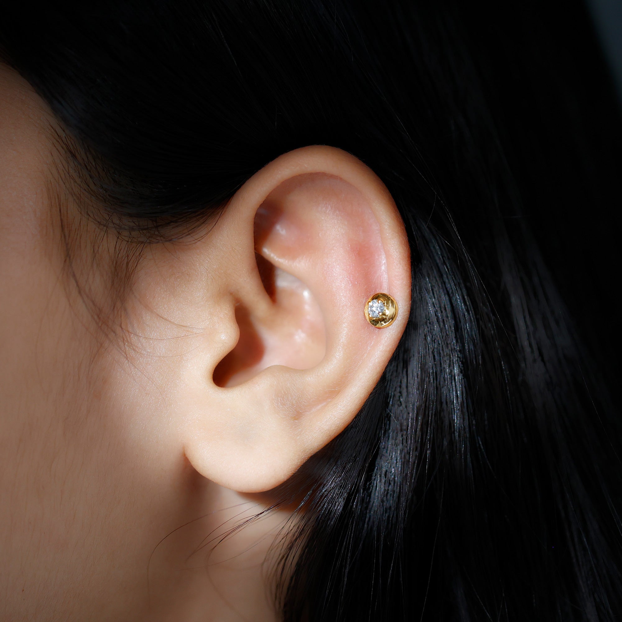 Solitaire Moissanite Circle Cartilage Earring