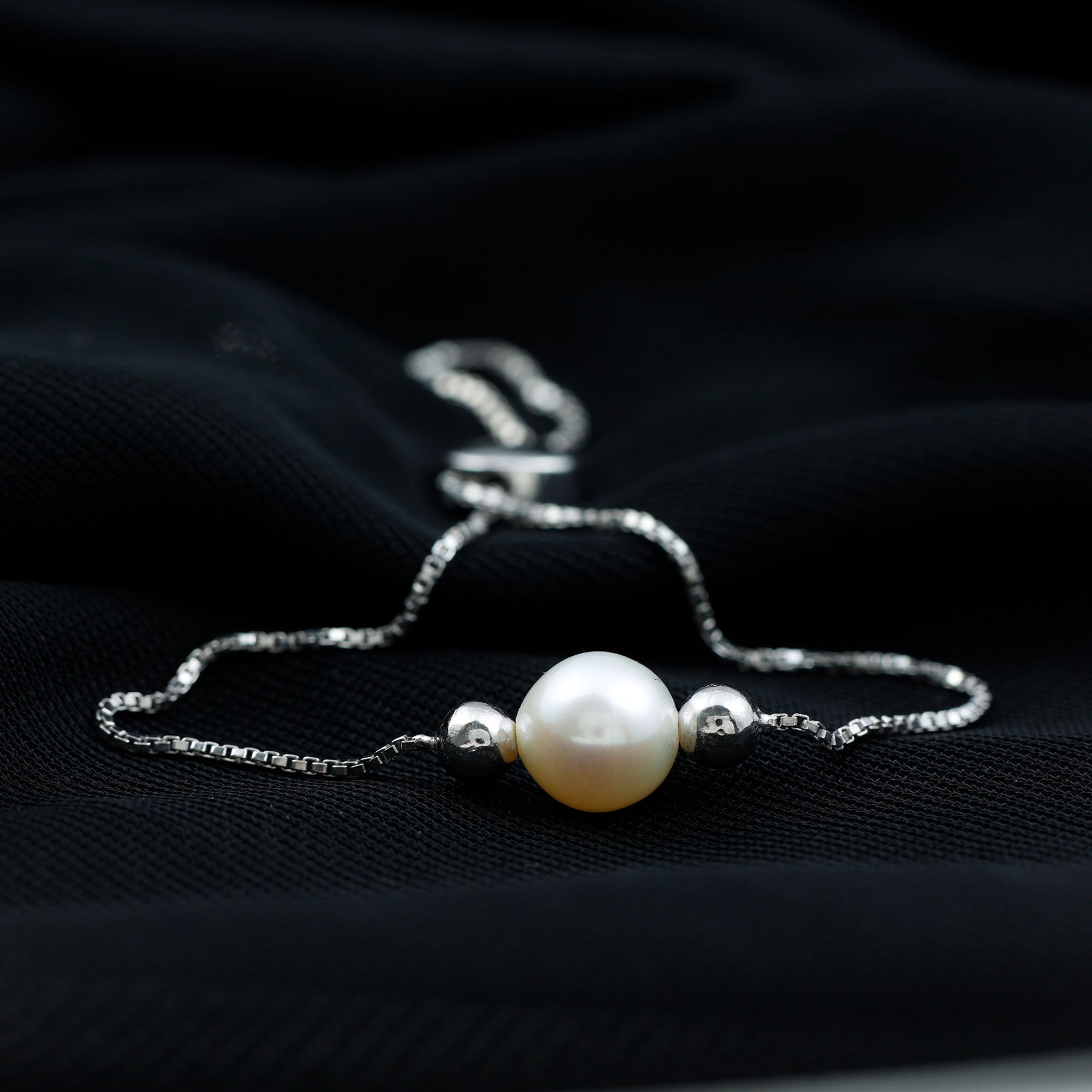 7.4 Carat Freshwater Pearl Solitaire Bolo Bracelet