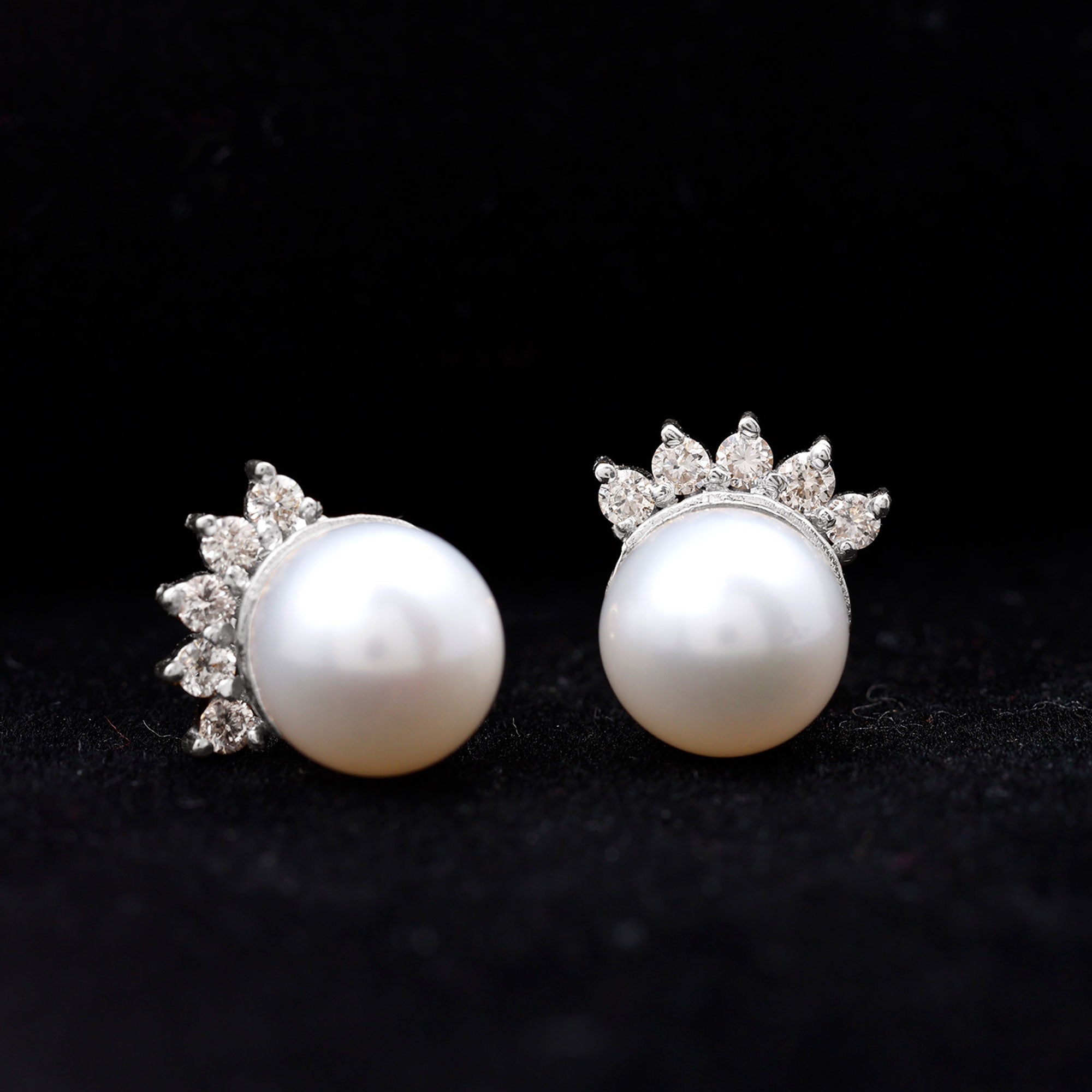 Real Freshwater White Pearl Stud Earrings with Diamonds
