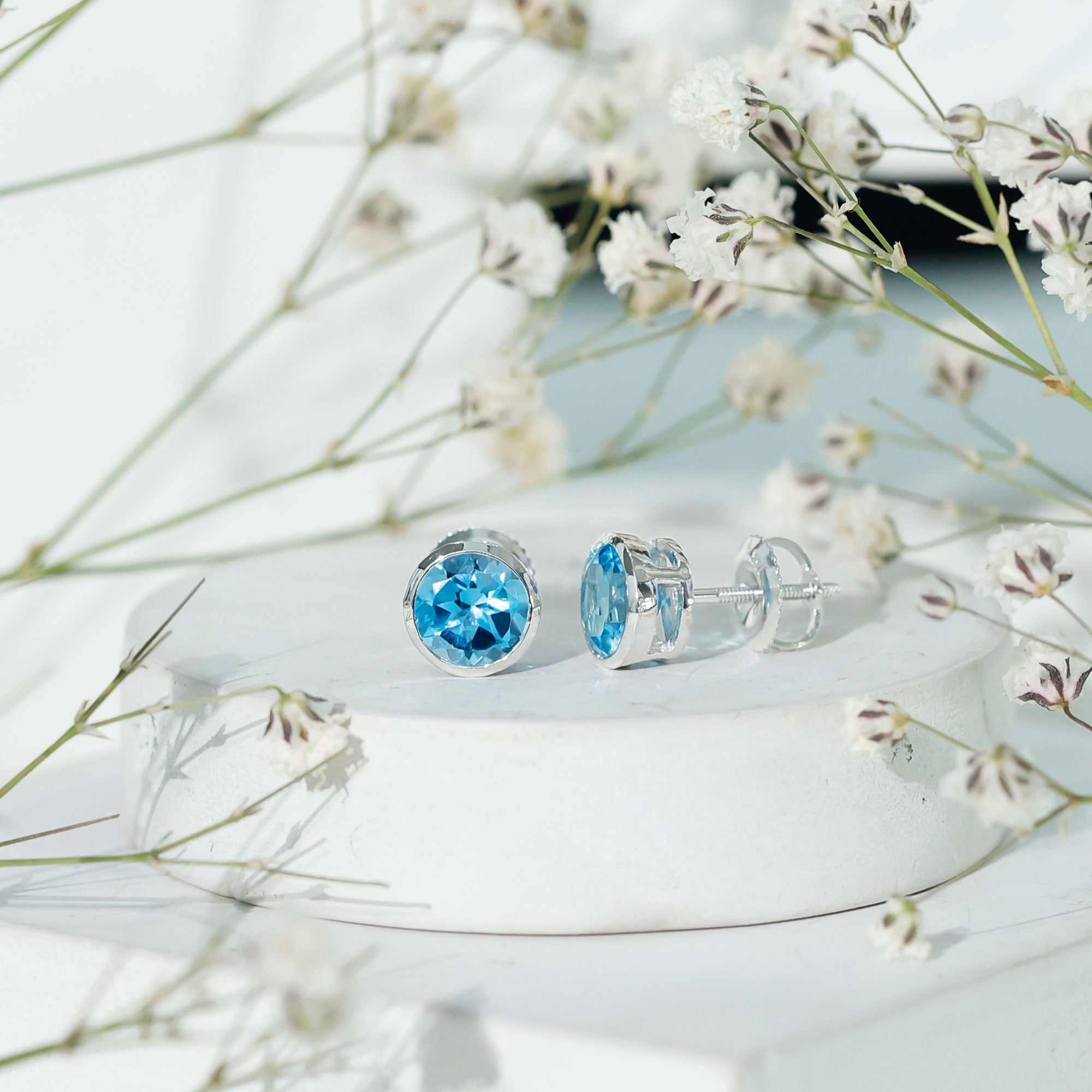 Natural 1.6 Carat Aquamarine Stud Earrings in Bezel Setting