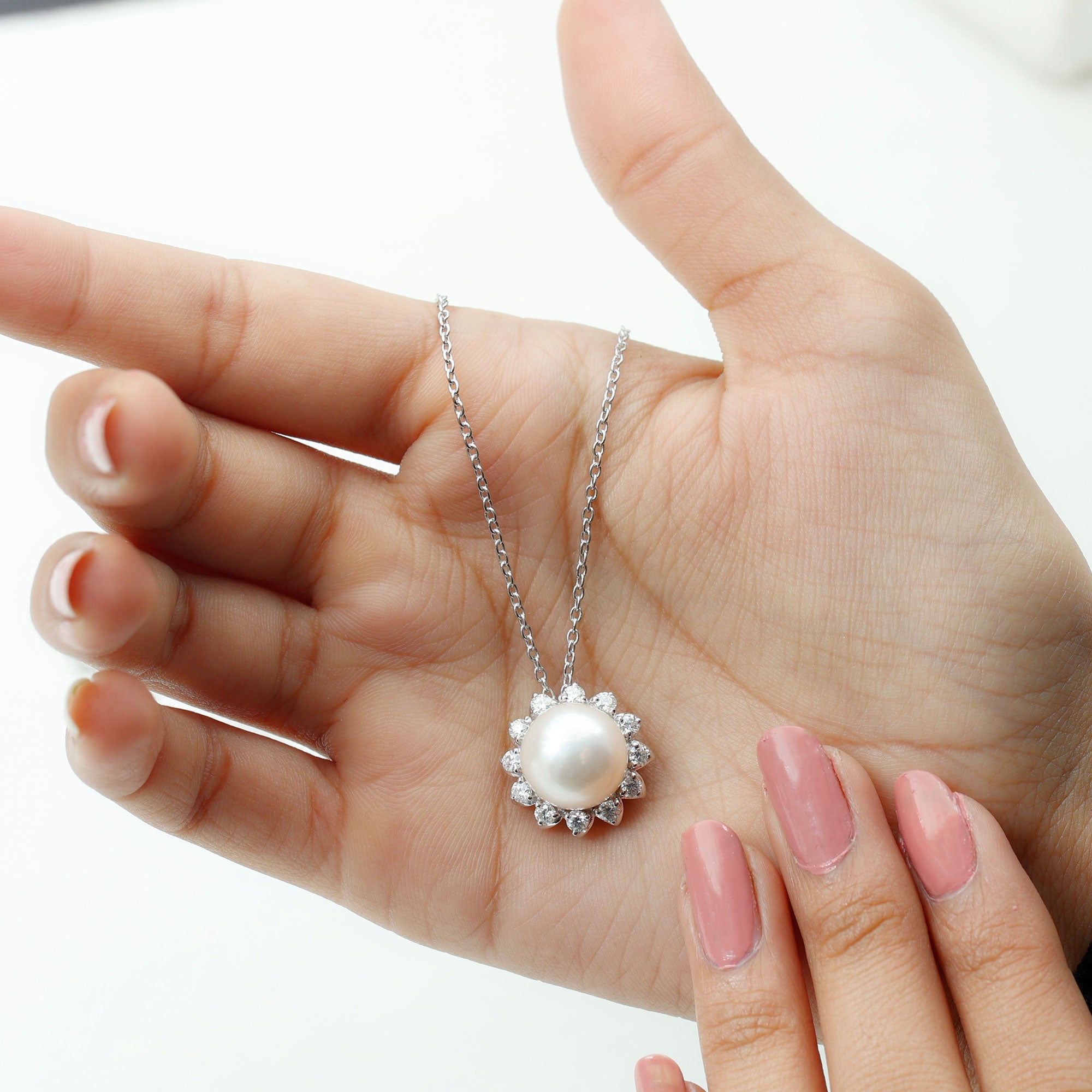 Freshwater Pearl and Moissanite Flower Chain Necklace