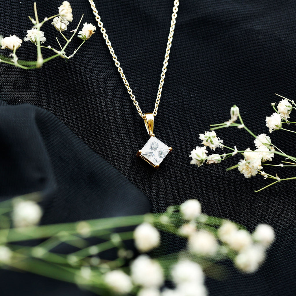 3 CT Princess Cut Moissanite Solitaire Pendant Necklace For Women