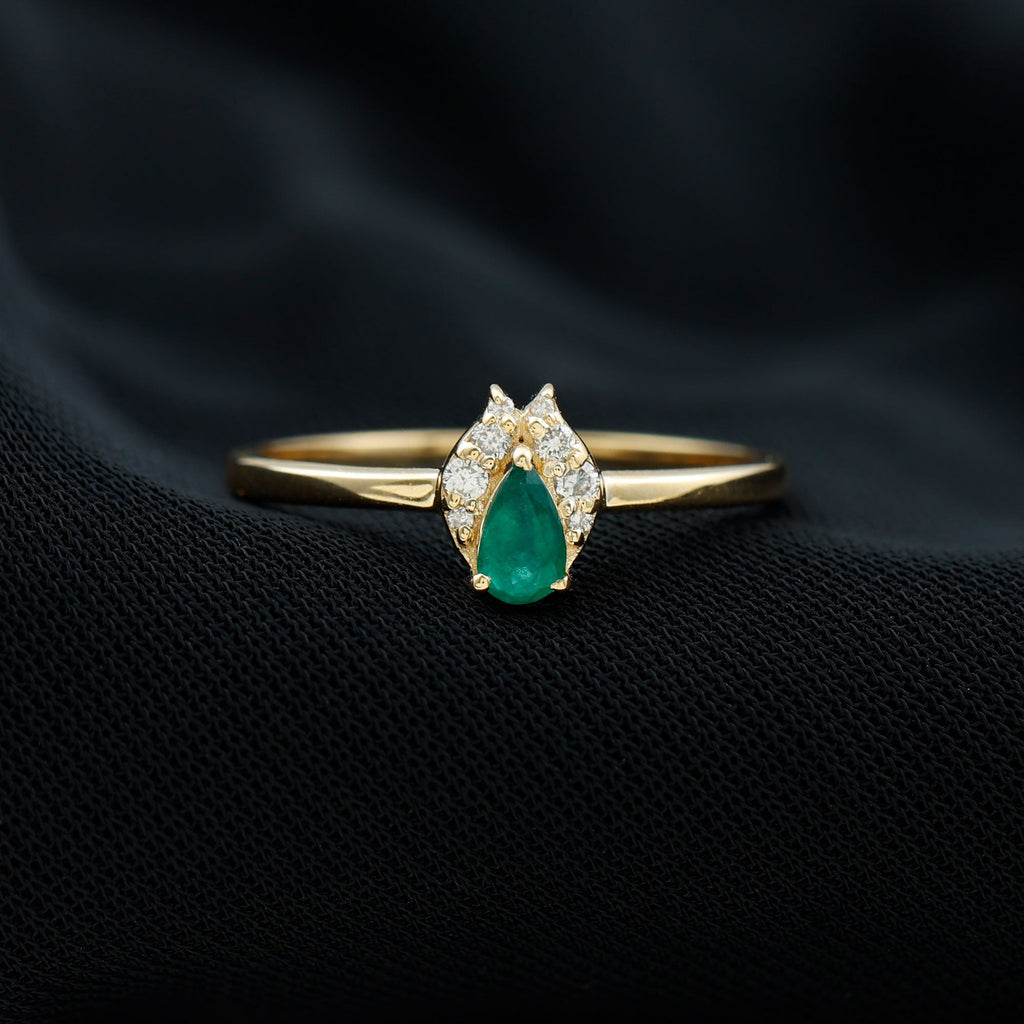 Womens Emerald and Diamond Promise Ring for Her