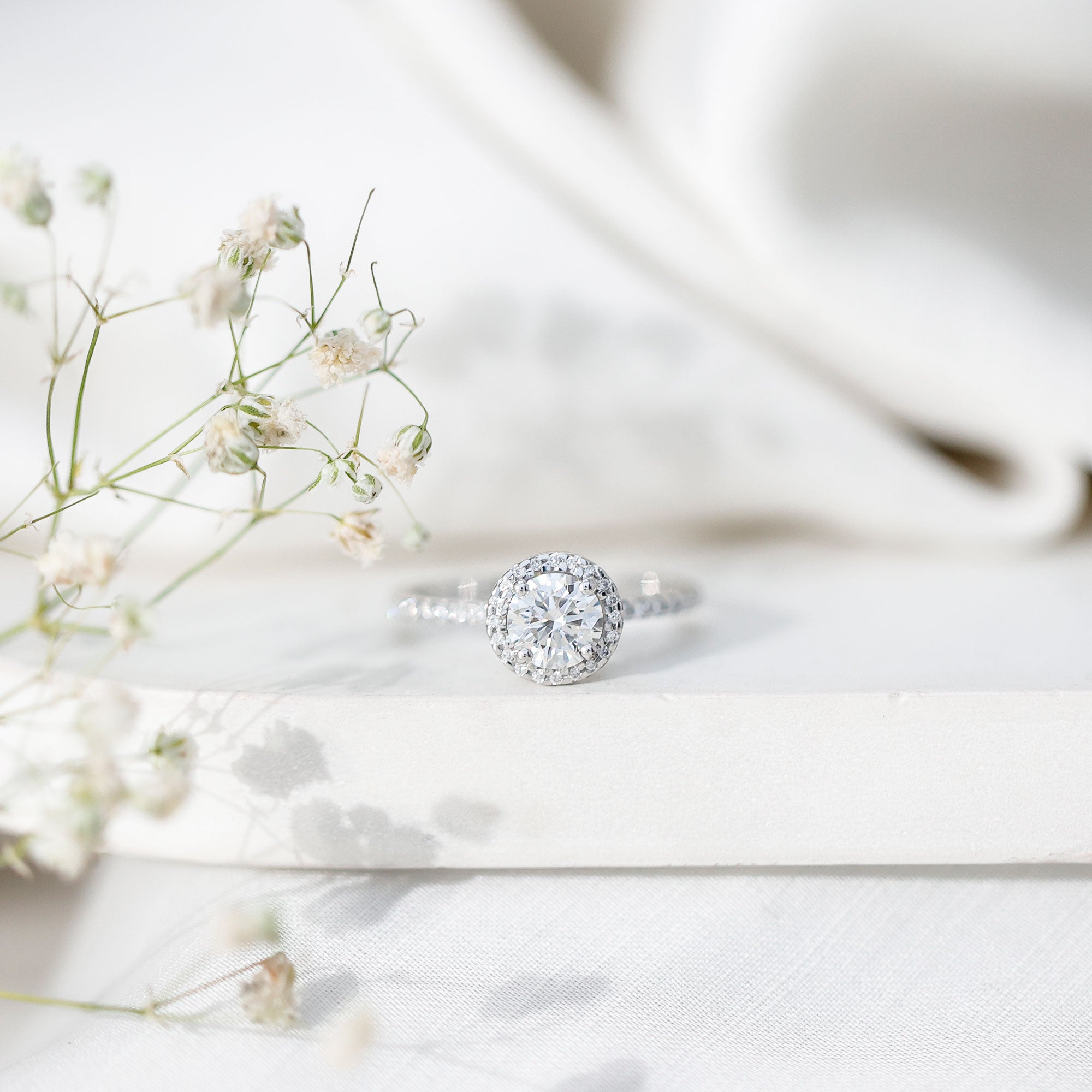 IGI Certified 1 CT Lab Grown Diamond Round Engagement Ring