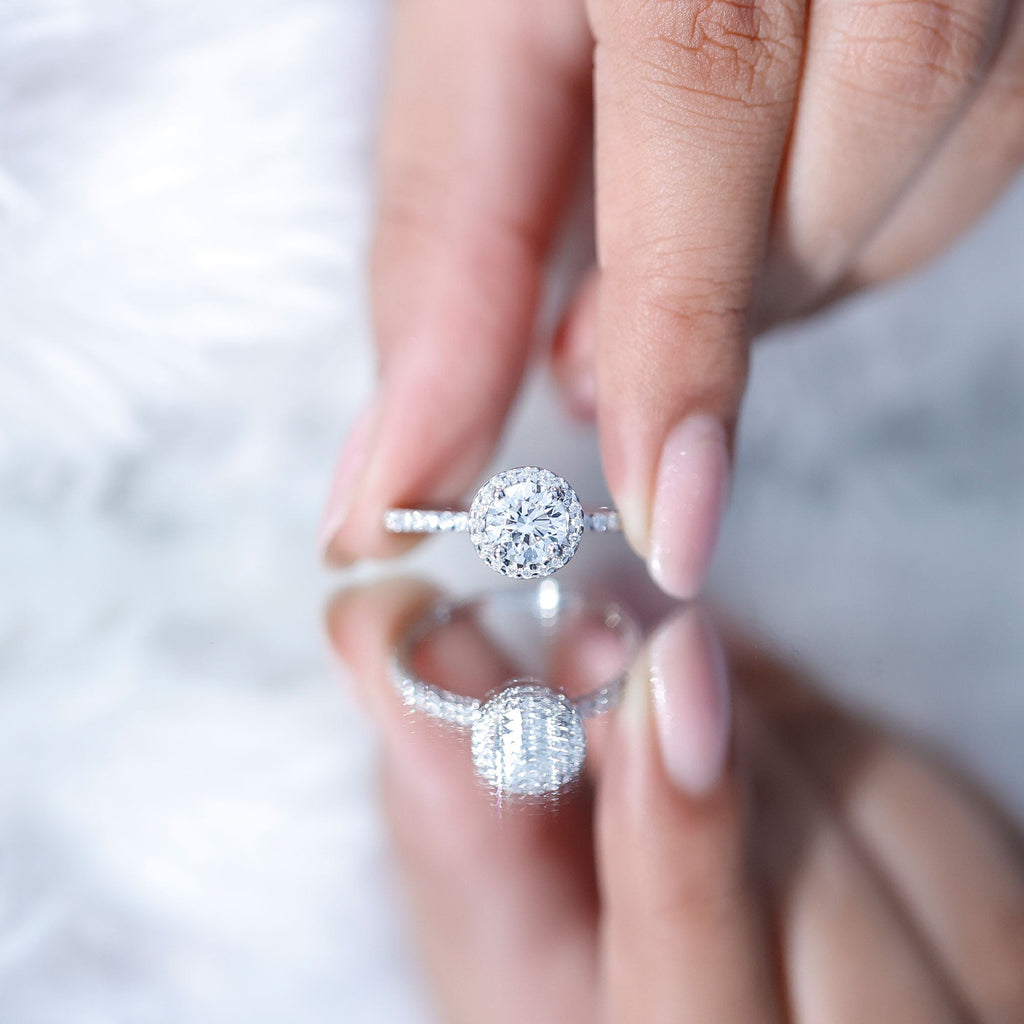 IGI Certified 1 CT Lab Grown Diamond Round Engagement Ring