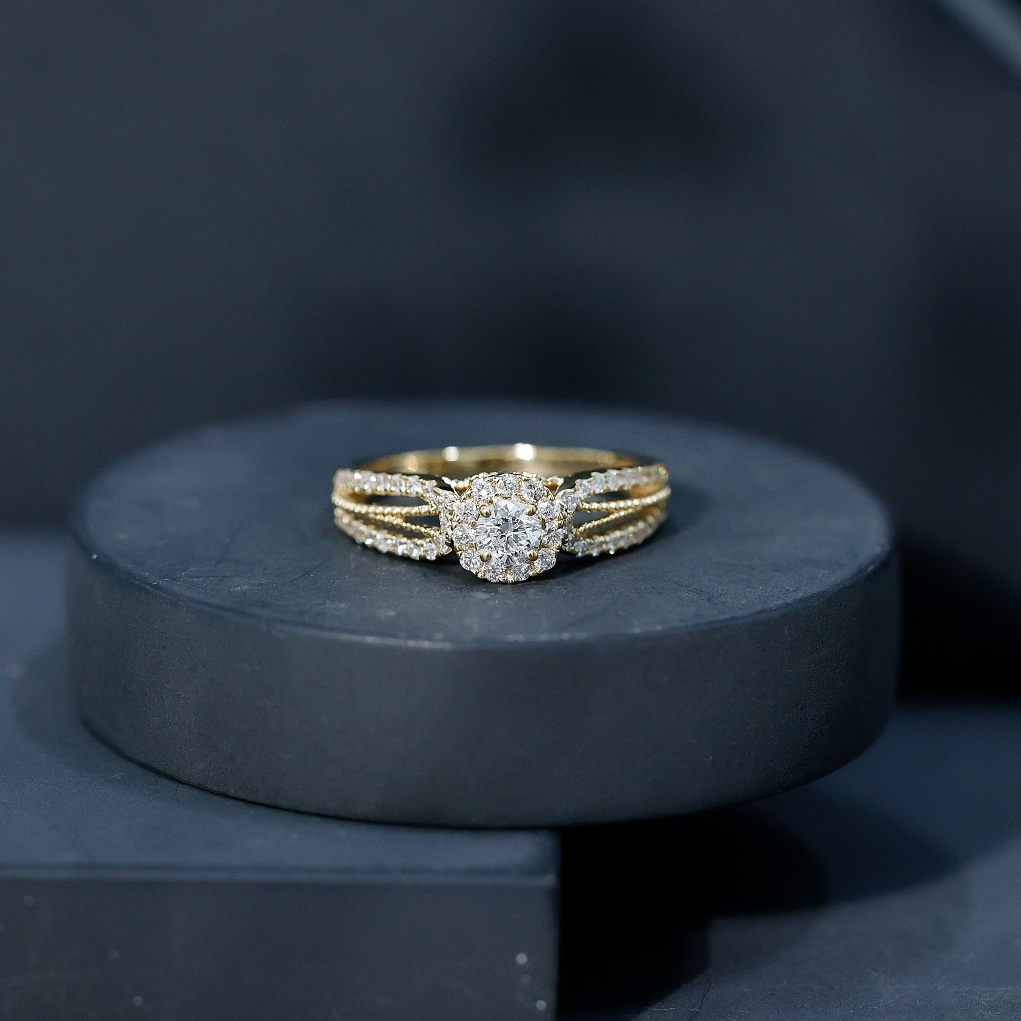 Vintage Looking Moissanite Engagement Ring For Women