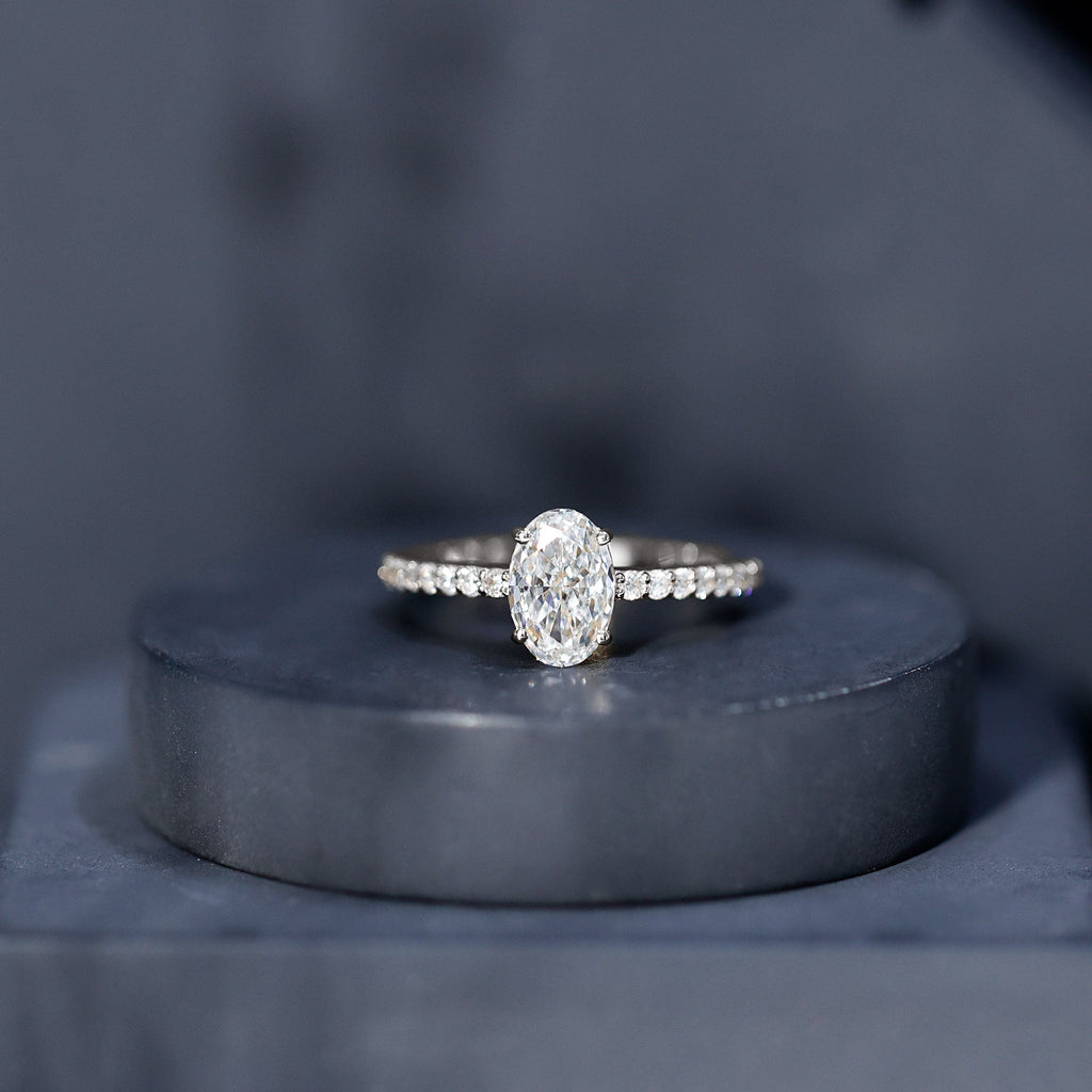 Lab Grown 2 Carat Diamond Oval Engagement Ring with IGI Certificate