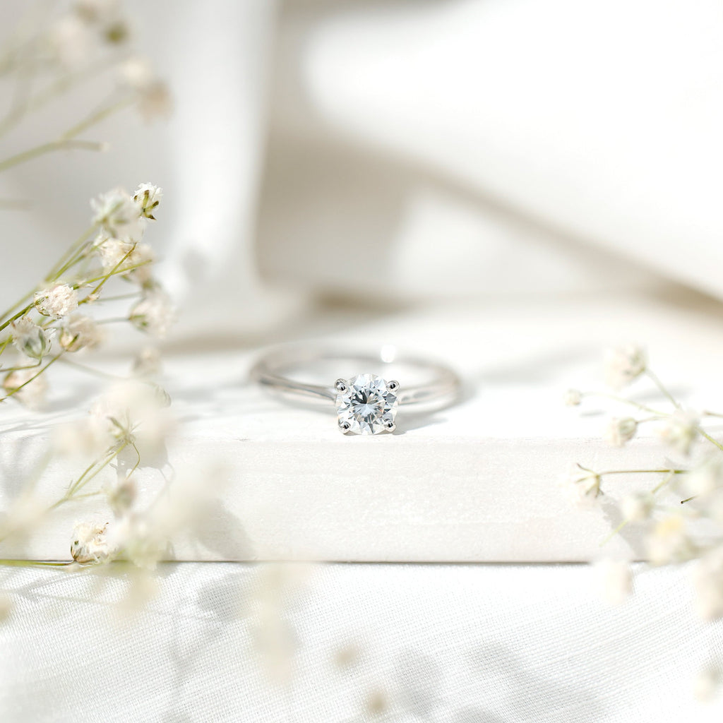Solitaire Round Cut Moissanite Engagement Ring for Her