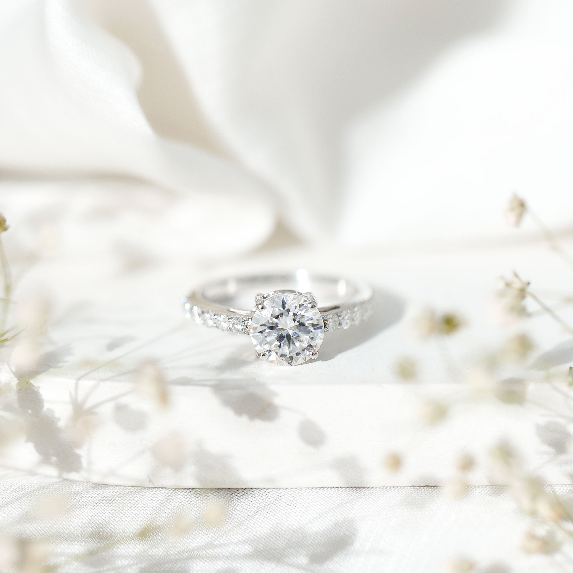 2 Carat Round Shape Moissanite Solitaire Engagement Ring with Certificate