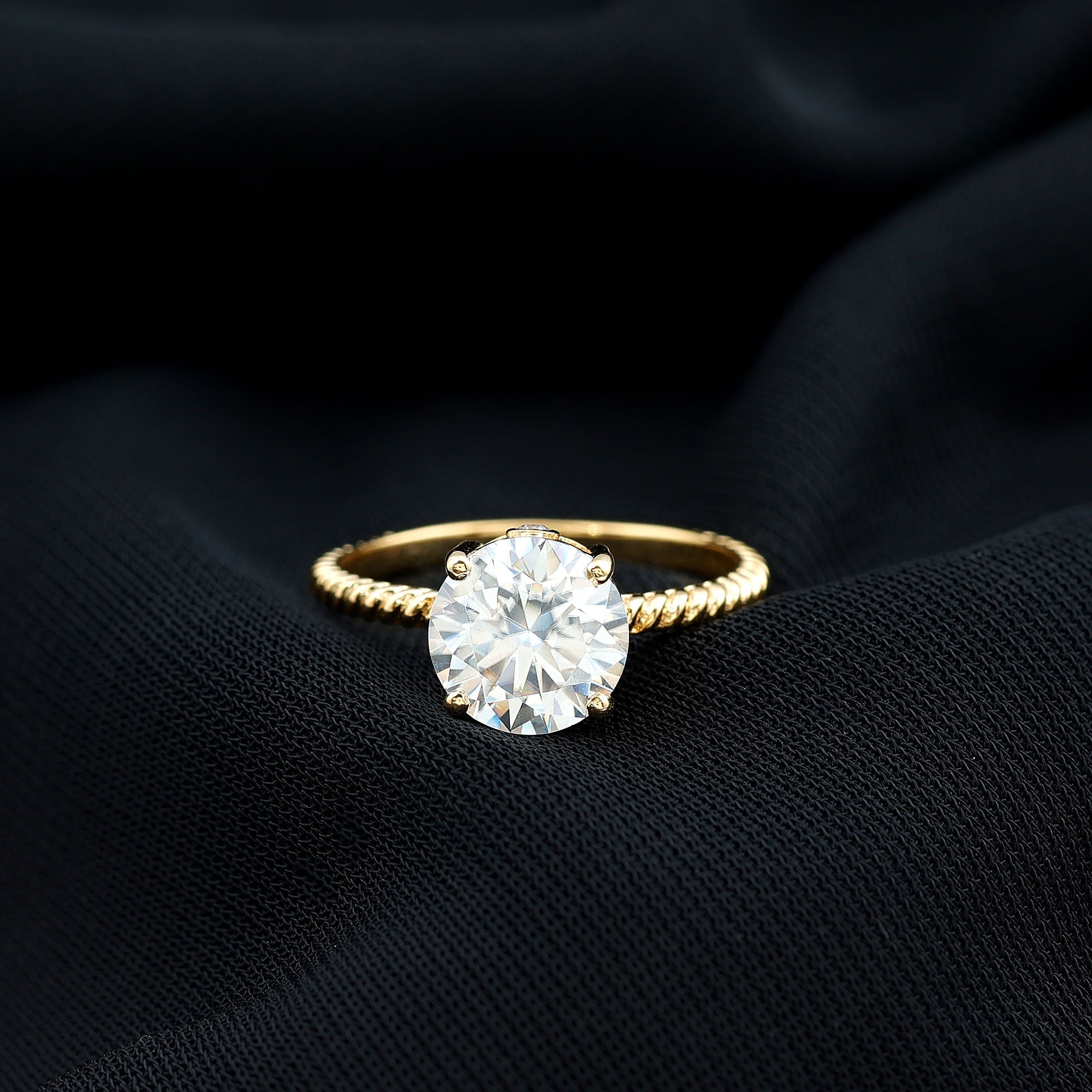 Round Cut Moissanite Solitaire Engagement Ring with Twisted Rope