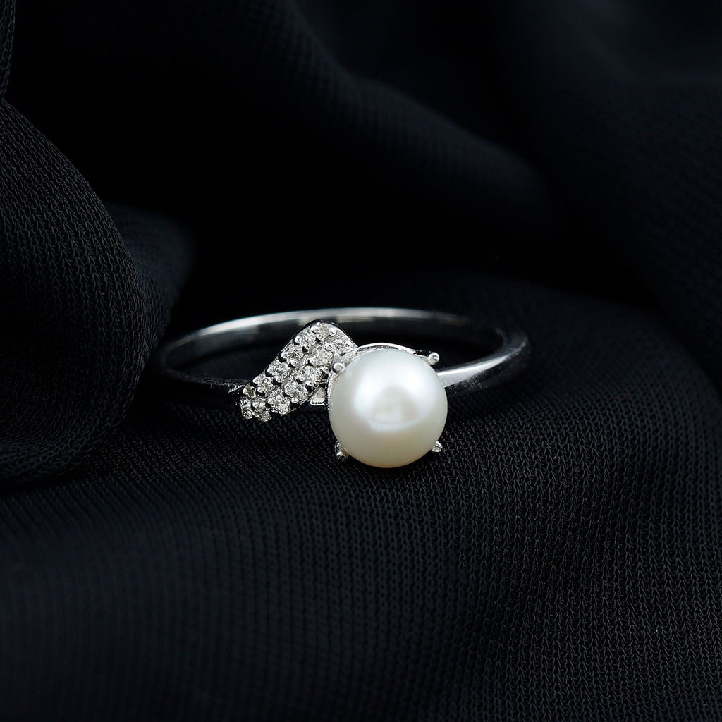 Cultured 3 Carat Freshwater Pearl Solitaire Engagement Ring with Diamond