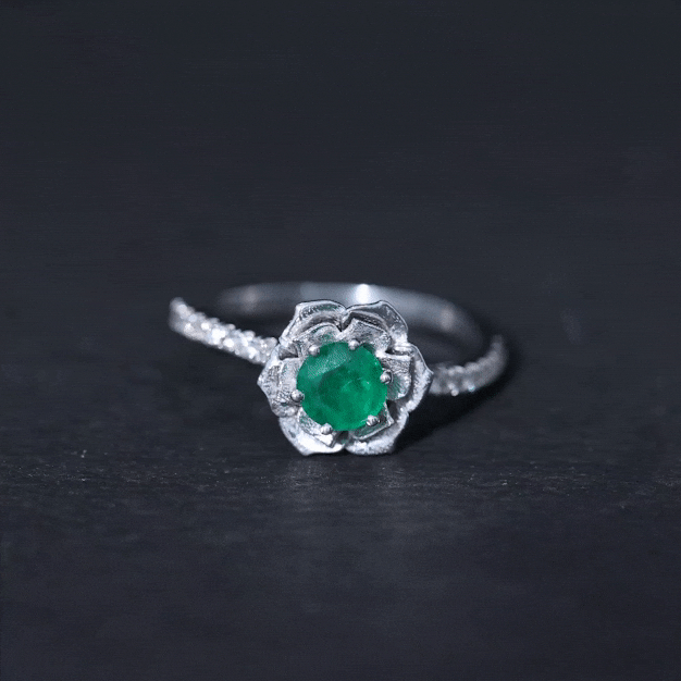 Genuine Emerald Flower Engagement Ring with Diamond