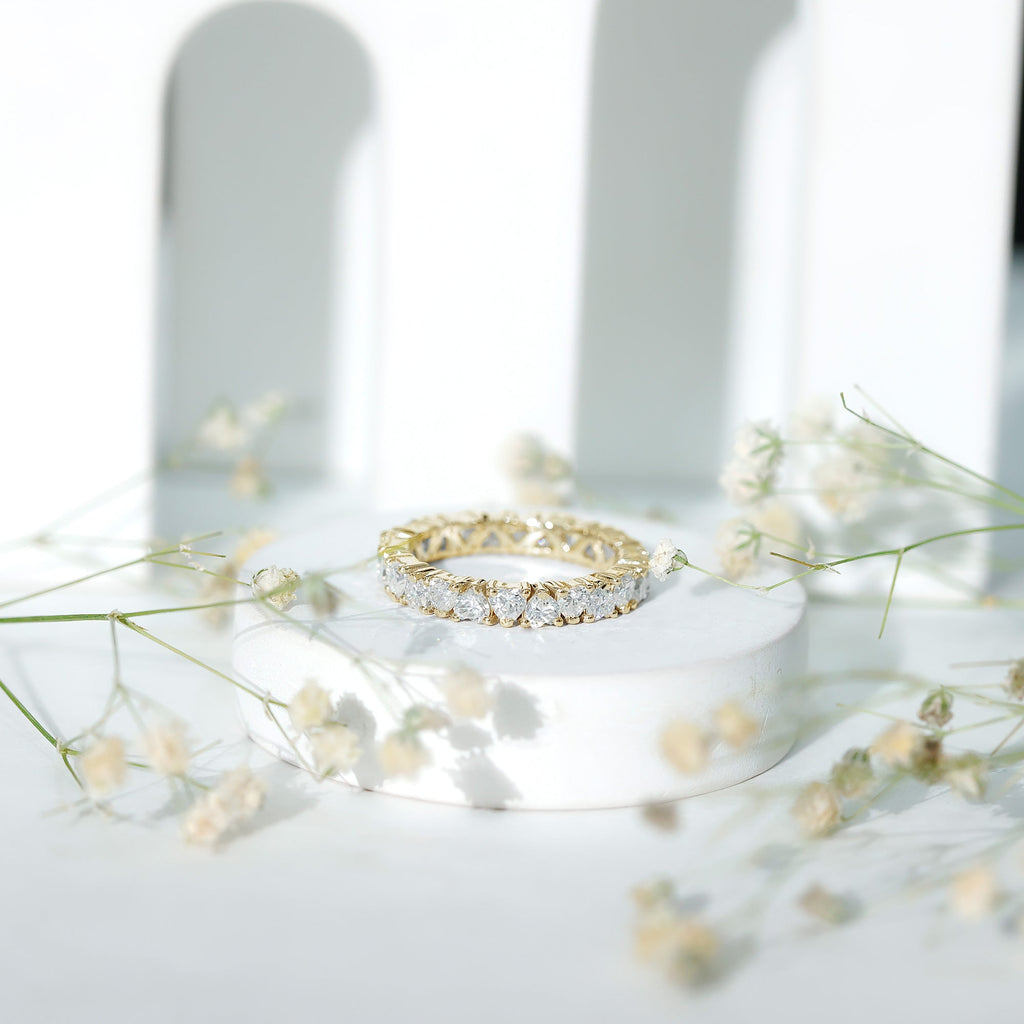 Claw Set Moissanite Heart Wedding Band for Women