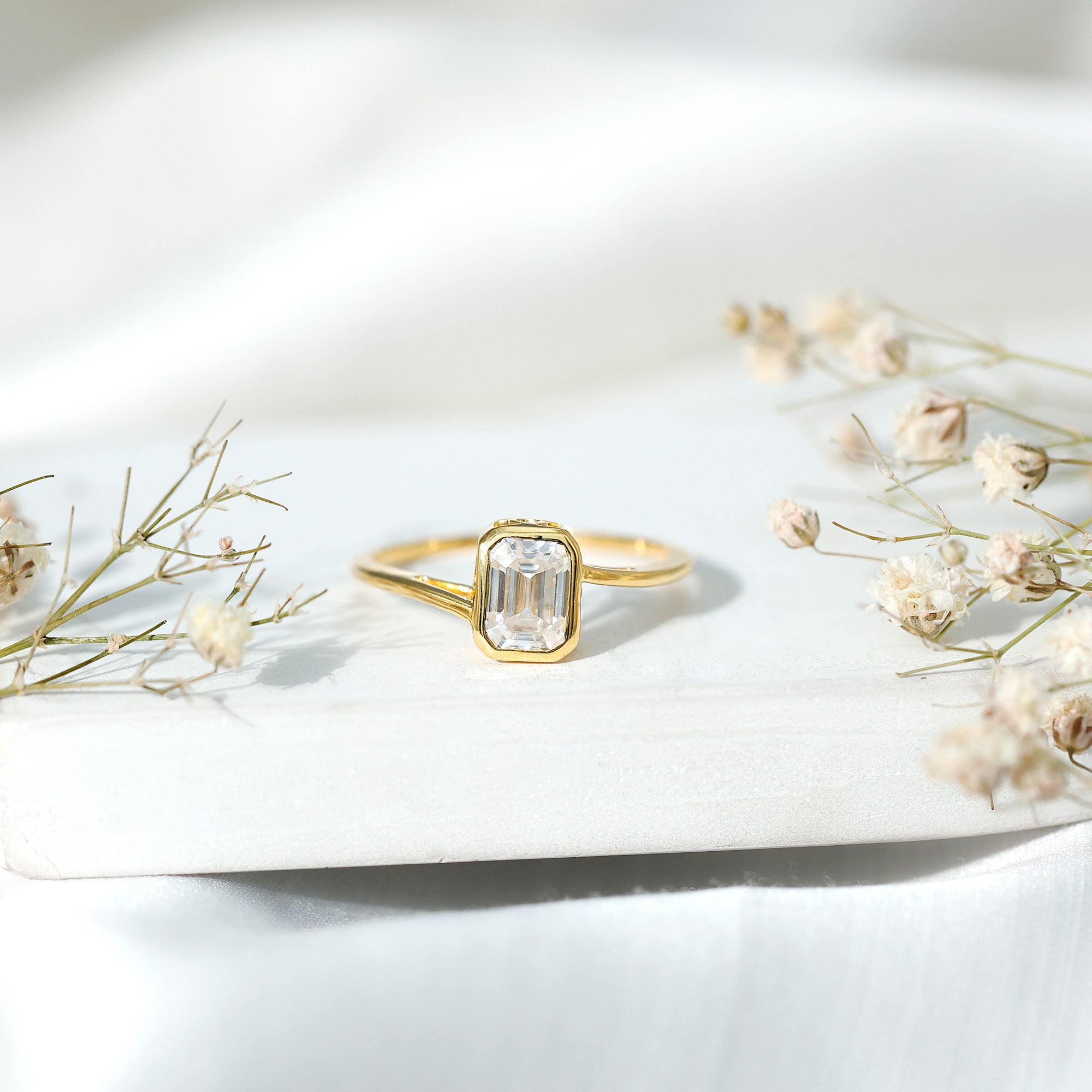 1.8 Emerald Cut Moissanite Engagement Ring For Women