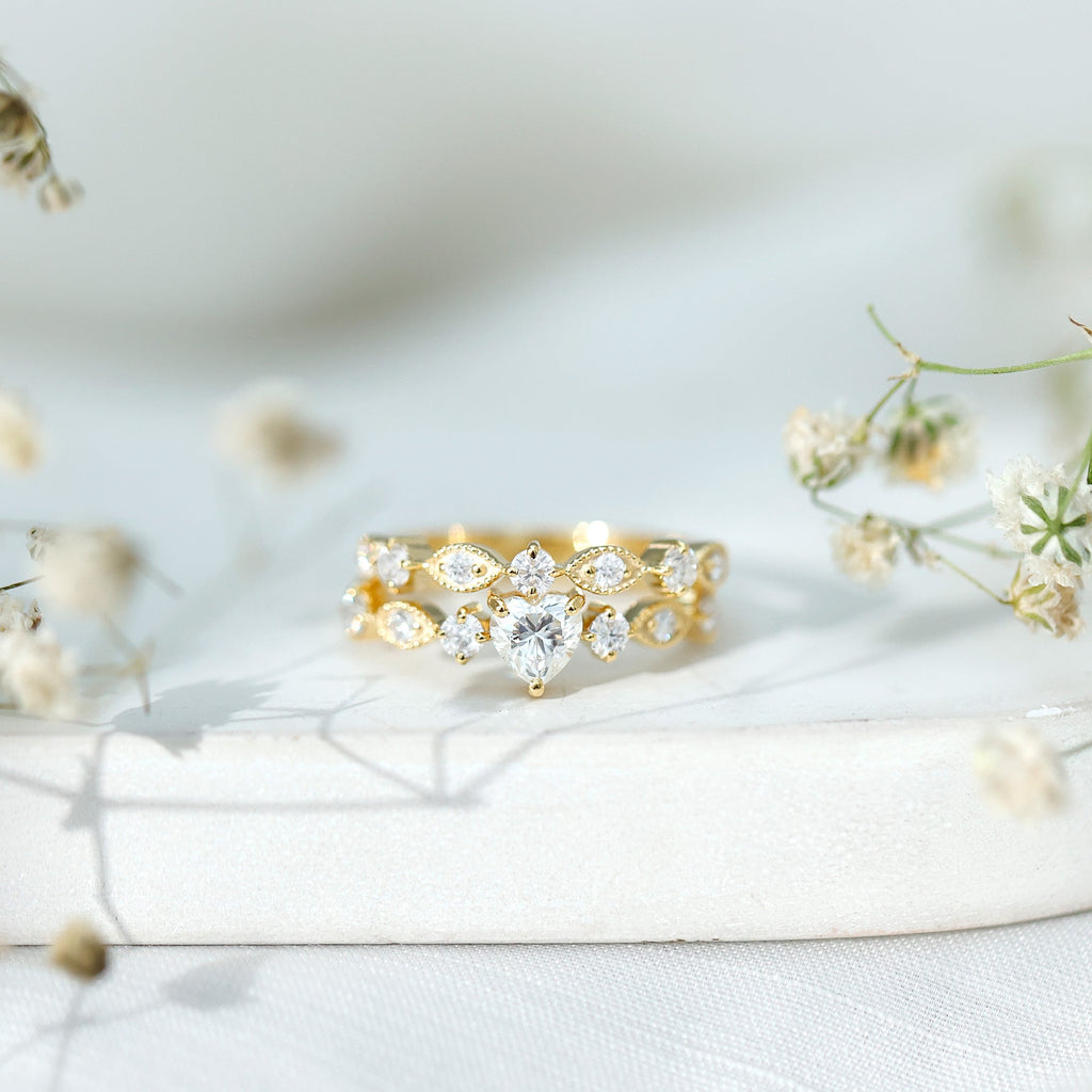Heart Shape Moissanite Vintage Wedding Ring Set