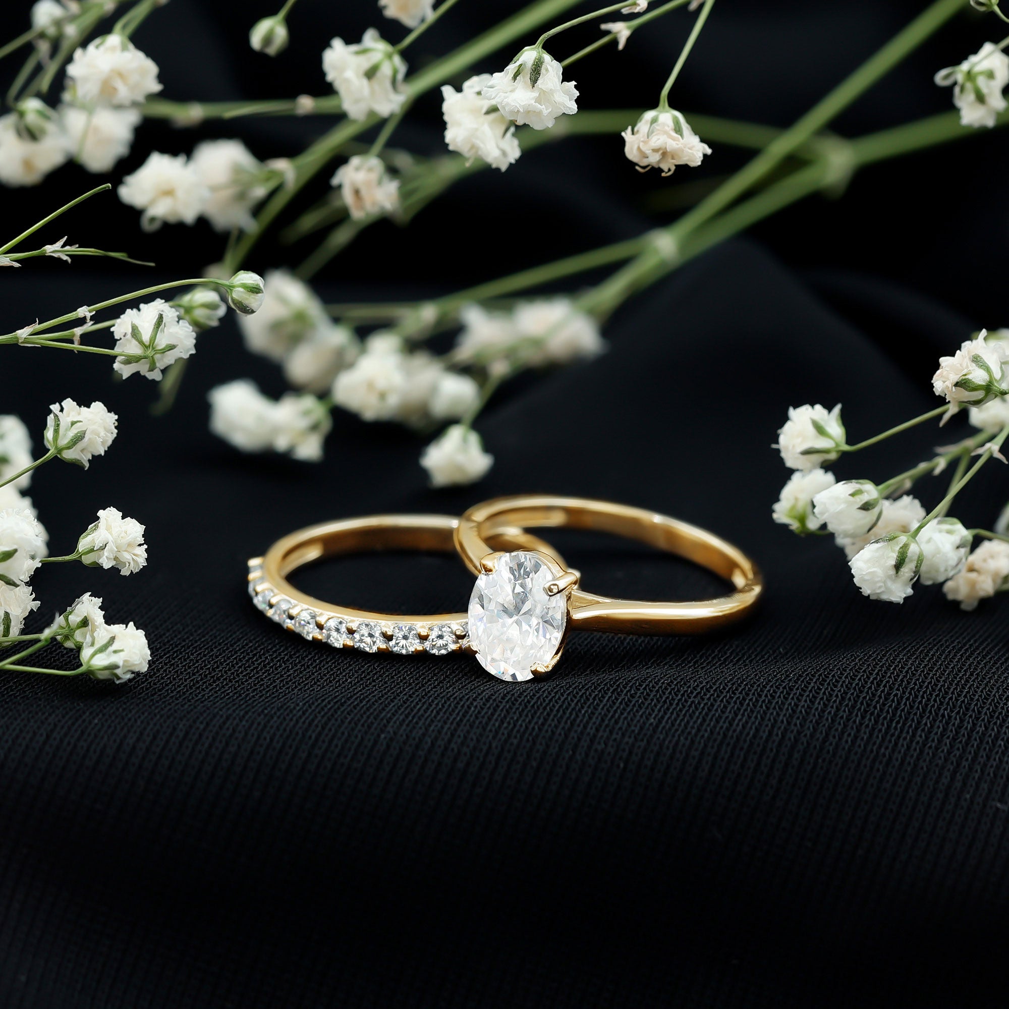 Oval Cut Solitaire Moissanite Bridal Ring Set