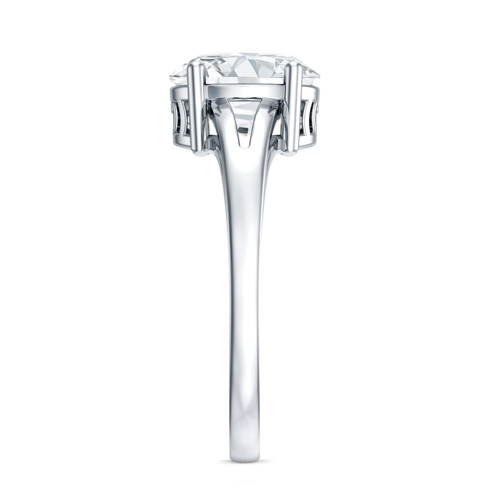 Solitaire Oval Cut Moissanite Split Shank Engagement Ring