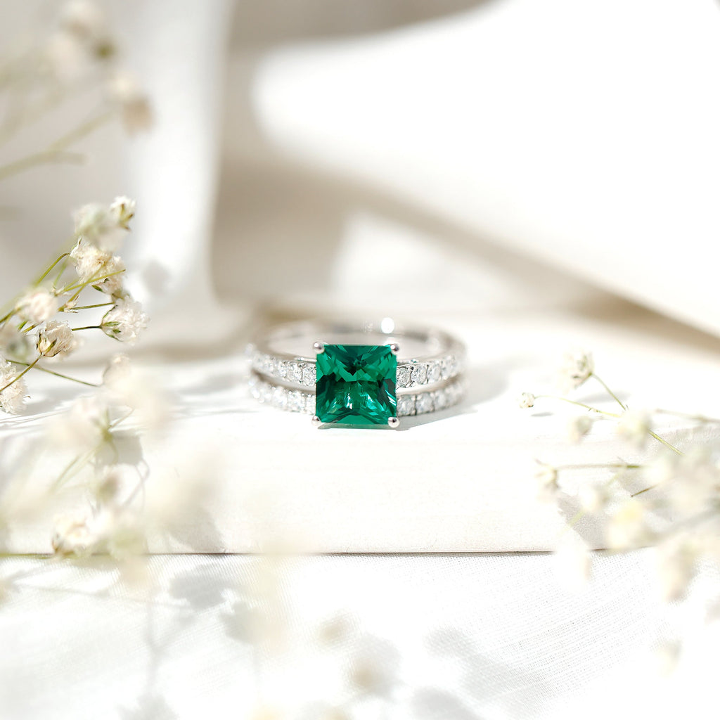 Lab Grown Emerald Princess Cut Engagement Ring with Wedding Band