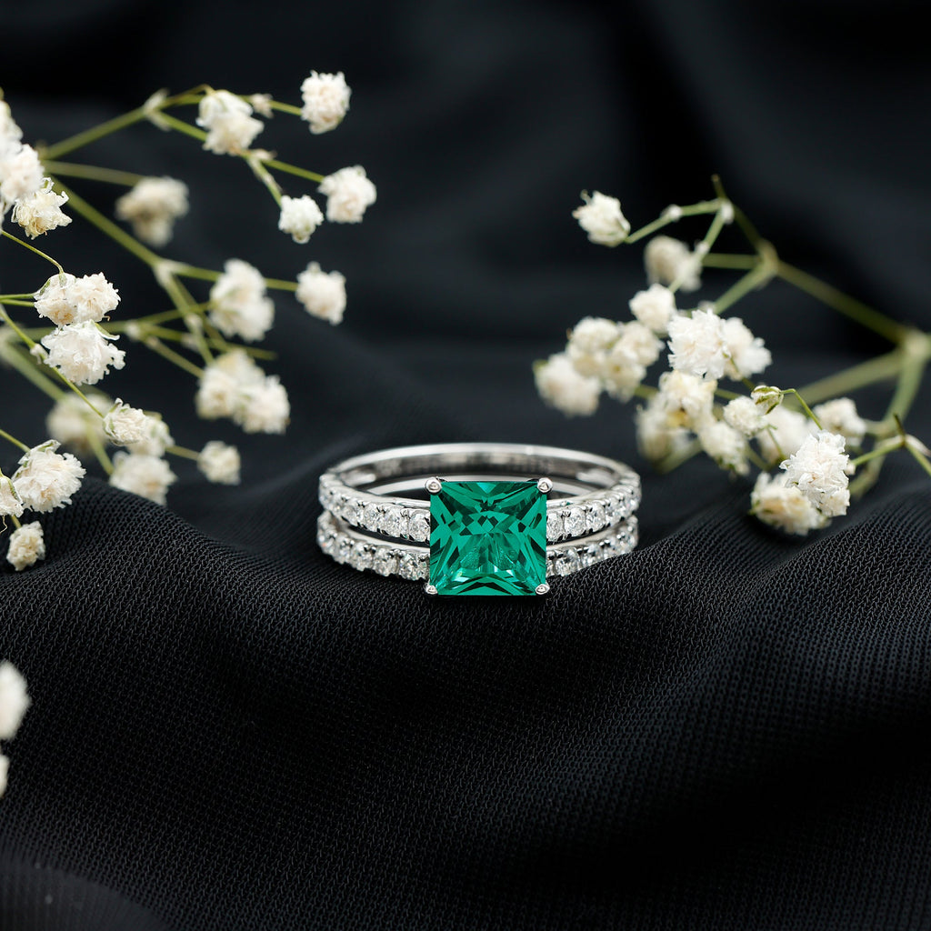Lab Grown Emerald Princess Cut Engagement Ring with Wedding Band