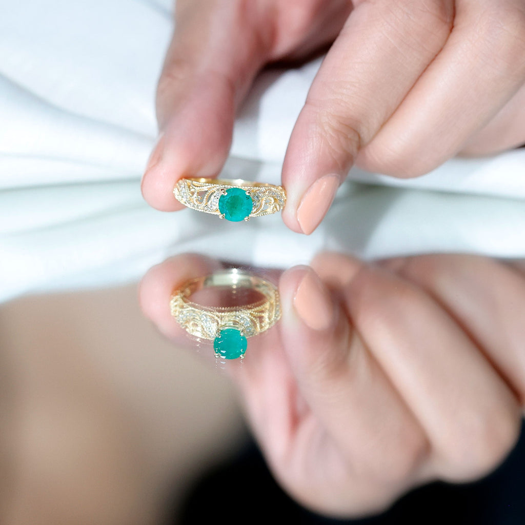 Vintage Looking Emerald and Diamond Engagement Ring for Women