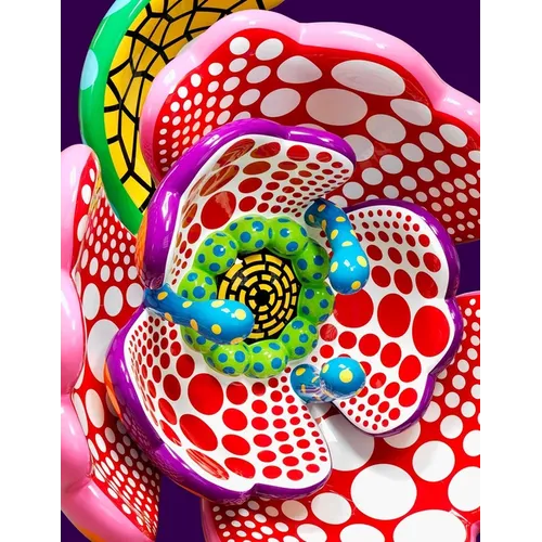 Yayoi Kusama: I Spend Each Day Embracing Flowers - Hardcover