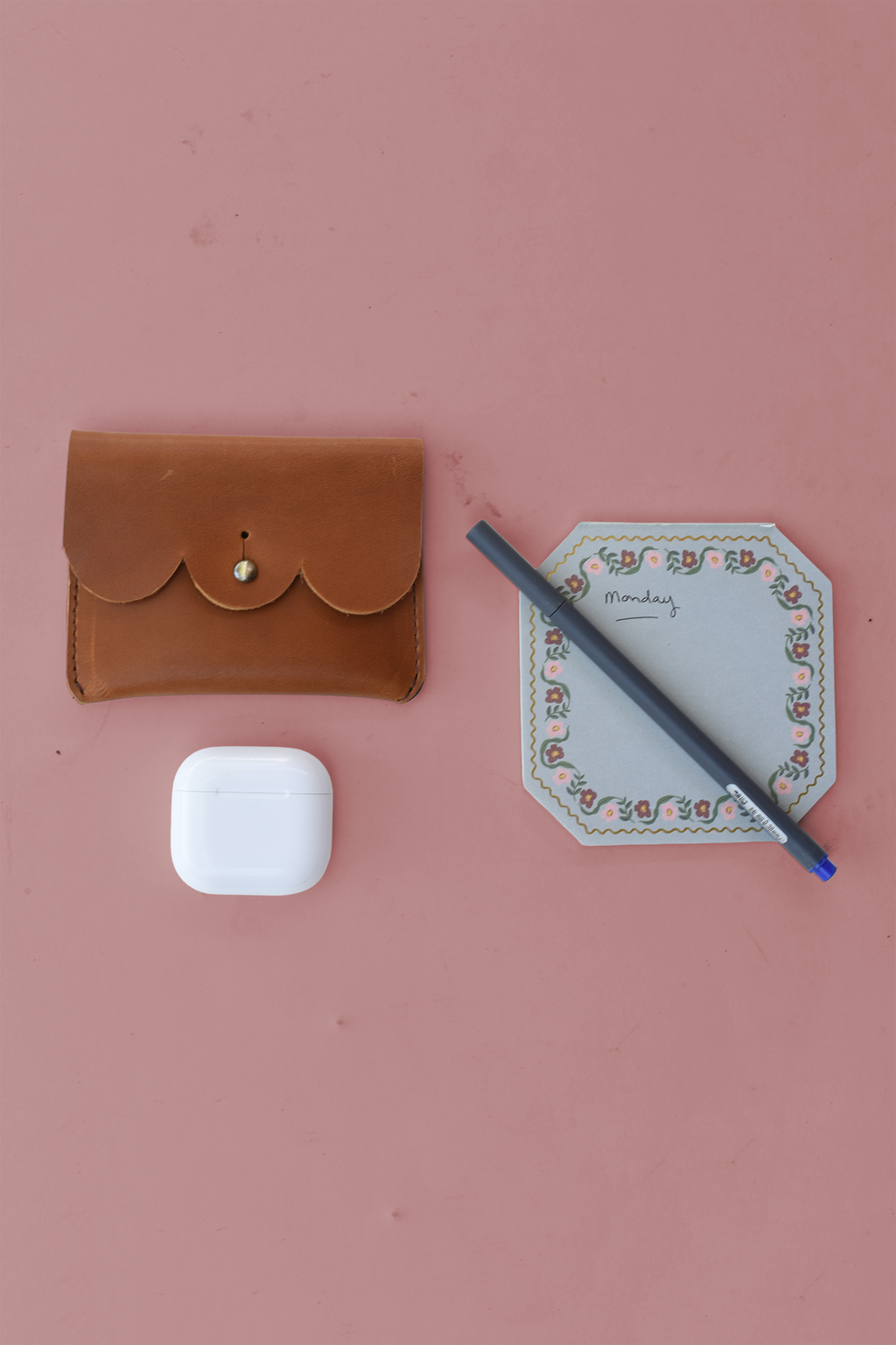 Scalloped Leather Card Carrier