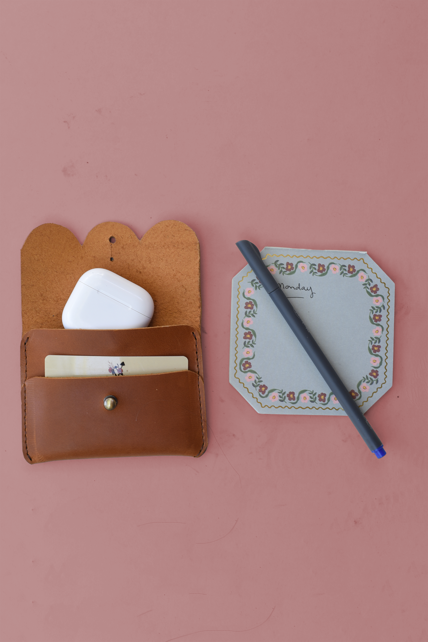 Scalloped Leather Card Carrier