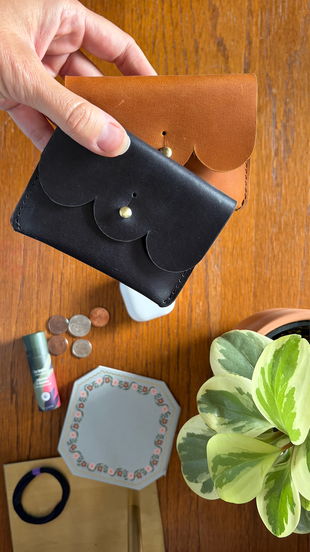 Scalloped Leather Card Carrier