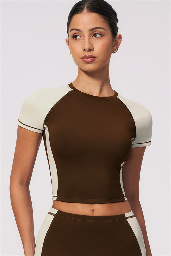 The Sandstone T-shirt Leggings 2-Piece Set