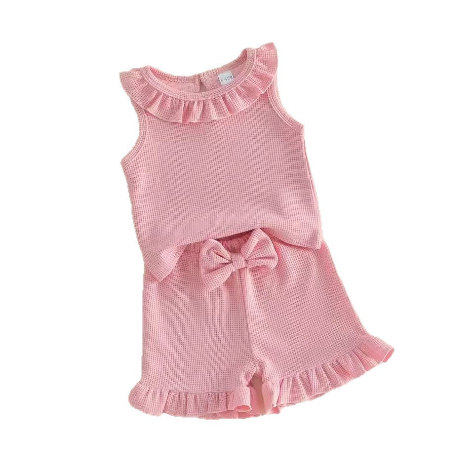 Sleeveless Ruffled-neck Top And Solid-color Bow-trimmed Shorts Set