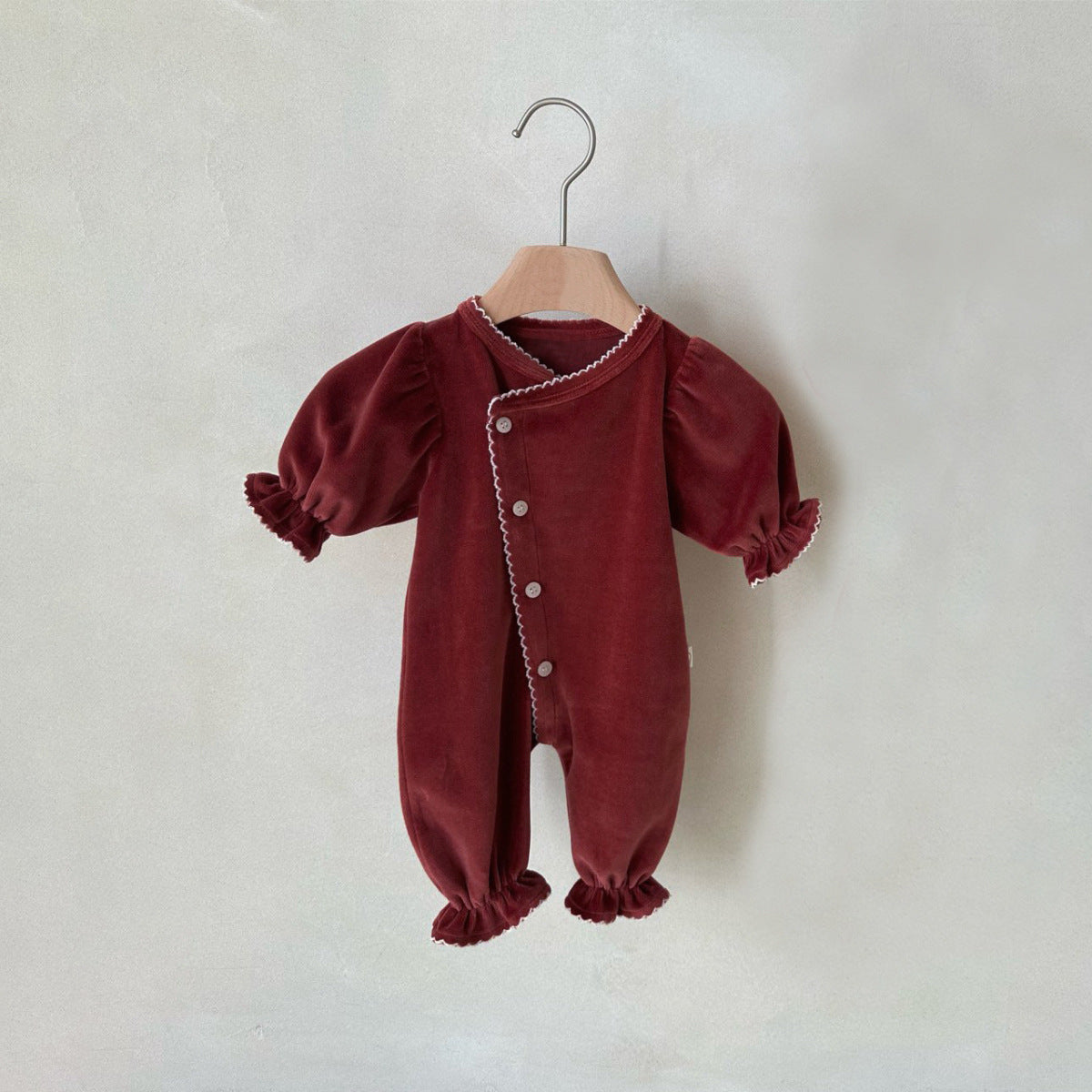 Long-style One-piece Romper With A Single Row Of Snaps For Babies